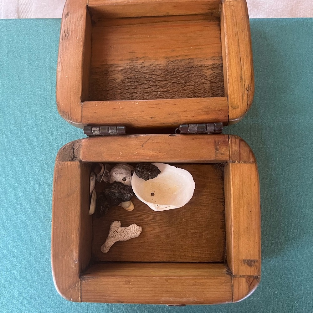 WOOD BOX - Picture 10 of 11